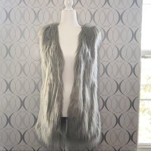 Lanshifei silver gray faux fur vest